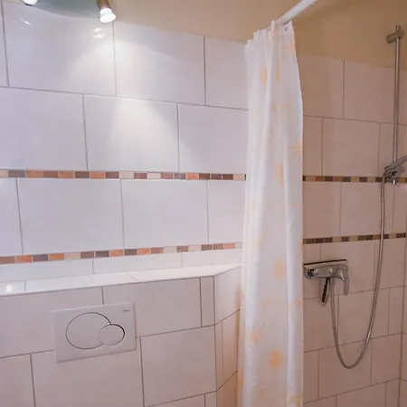 Zur Schoenen Aussicht - Fw 16 *